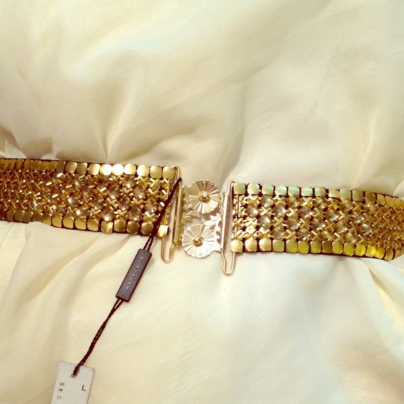 Elie Tahari belt