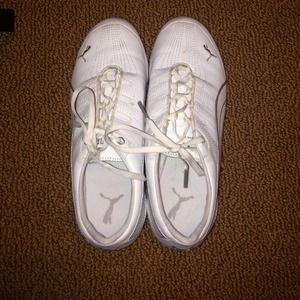5 1/2 puma shoes