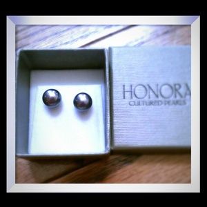 Honora Pearl Earrings!