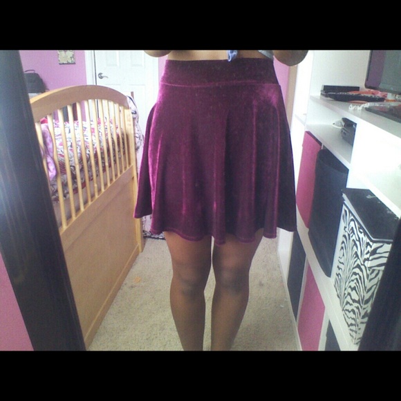 phanuel Dresses & Skirts - Red velvet skirt