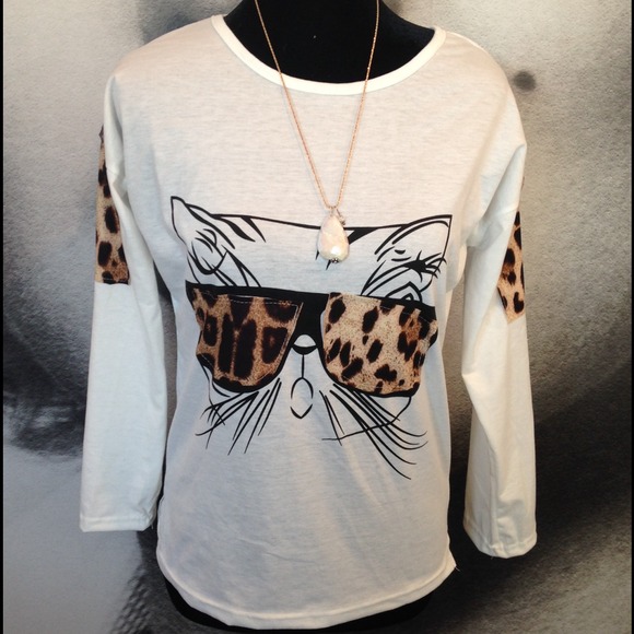 💋Kitty cat shirt with leopard print MEOW! ✨