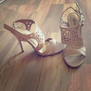 Off white heels! Size 7
