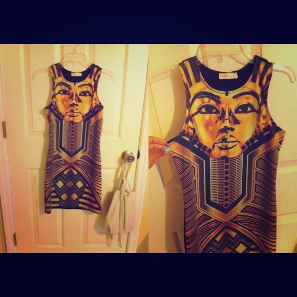 Fitted dress