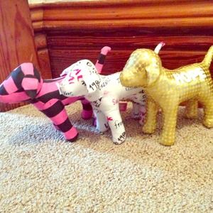 Victoria's Secret dogs