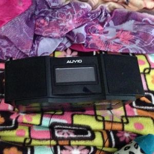 Auvio iPod/iphone music doc