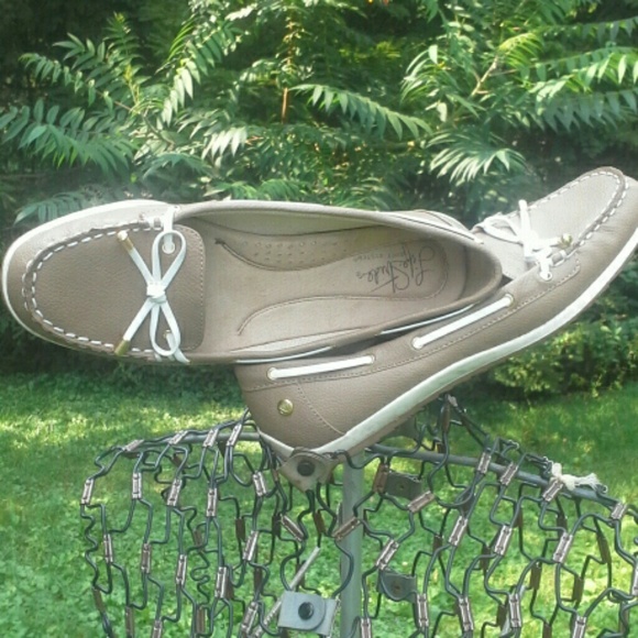 LifeStride soft system boat shoes