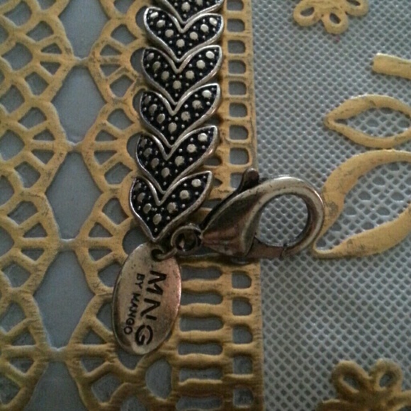 Necklace - Picture 2 of 2