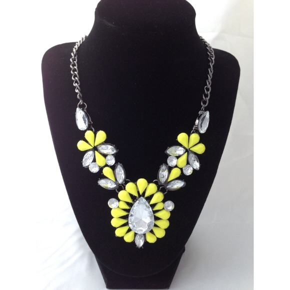 Yellow statement necklace