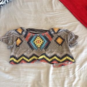 ✨PRICE CUT ✂️💰 Boho crop top; open back