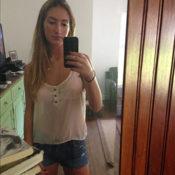 ❌SOLD❌Brandy Melville sheer tank - Picture 3 of 3