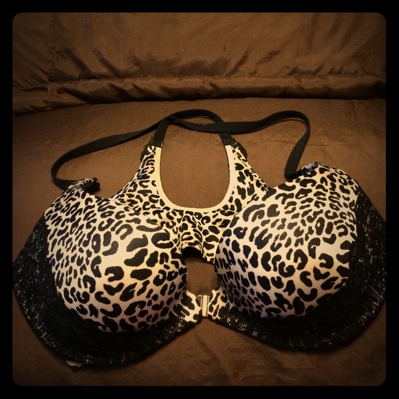 Victoria Secret Bra. 36 D