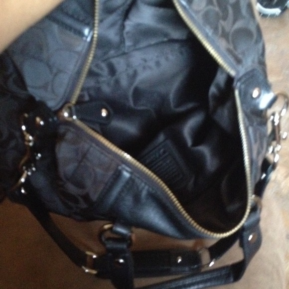 Coach - Picture 2 of 4