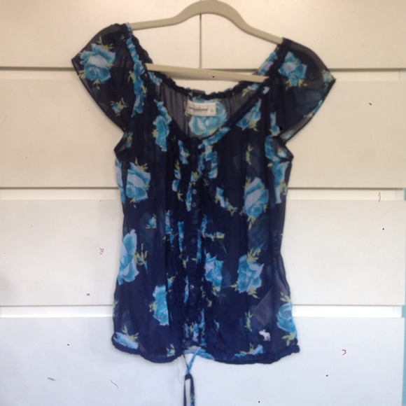 Abercrombie and Fitch top