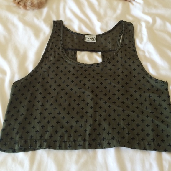 army green tank