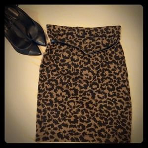 💥SOLD Leopard print pencil skirt!