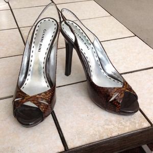 Brown croc pumps