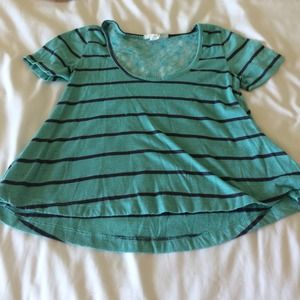 turquoise cropped tee