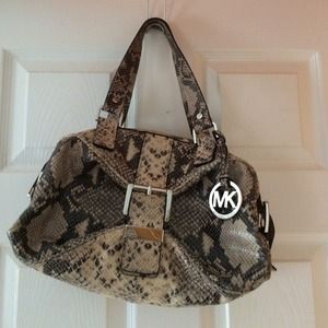 Michael kors satchel