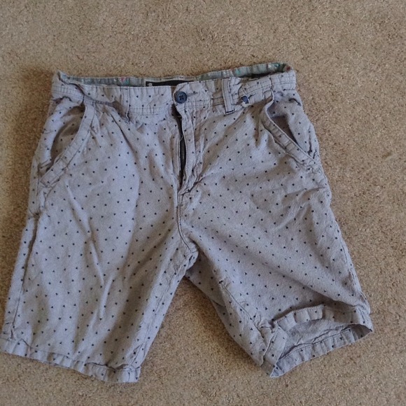 Men's shorts 90's print