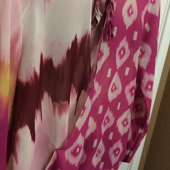 Super cute multi-design blouse - Picture 3 of 3