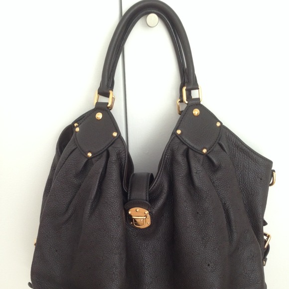 Louis Vuitton Mahina - Picture 2 of 4