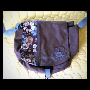 Haiku Messenger bag