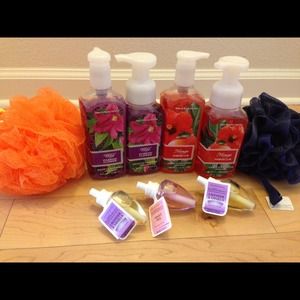 Bath &Body works 9 piece set!