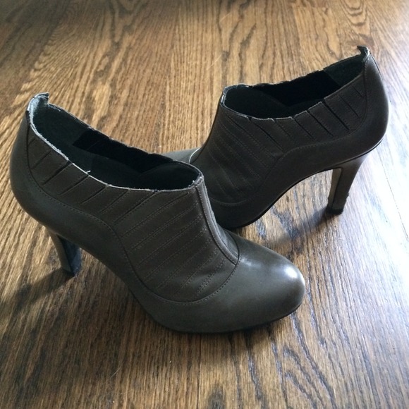 BCBGirls dark sage booties