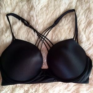 Victoria Secret Bombshell Plunge Bra