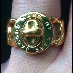 Marc by Marc Jacobs Turn Lock Ring