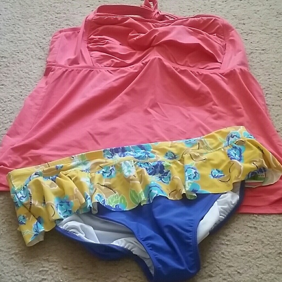 BRAND NEW!! Joe boxer bottom only...RUFFLED