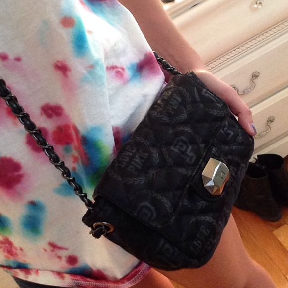 ⭐️sold in bundle⭐️ PINK cross body bag