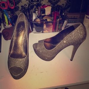 Aldo plat form bronze sparkly heel