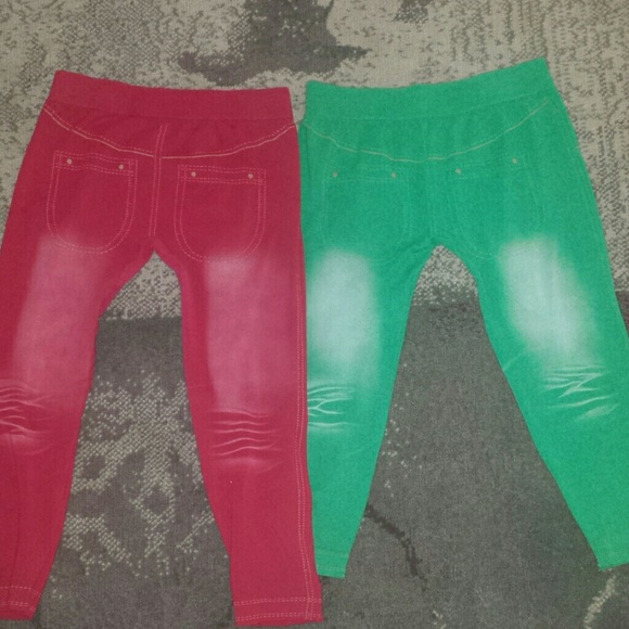 Red and Green leggings/tights - Picture 2 of 4