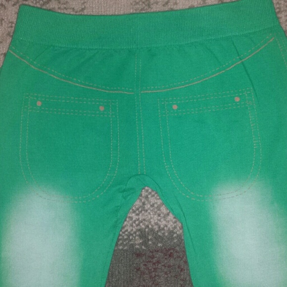 Red and Green leggings/tights - Picture 4 of 4