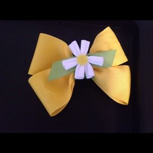 Boutique Bow 🎀