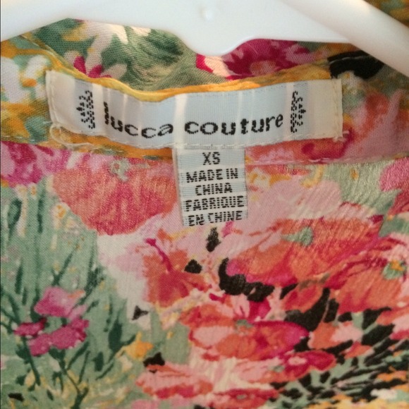 Floral Collared Tank - Picture 3 of 3