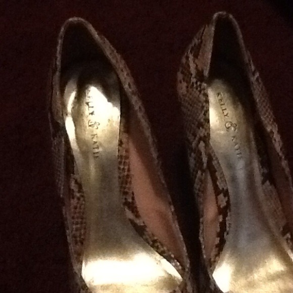 Open toe pumps - Picture 2 of 3