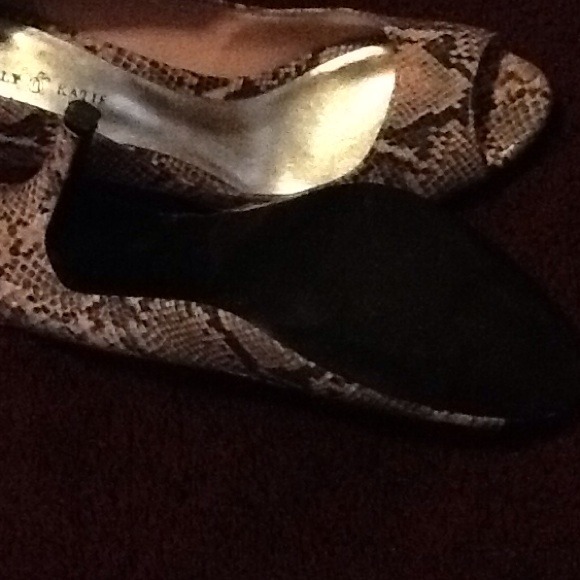 Open toe pumps - Picture 3 of 3