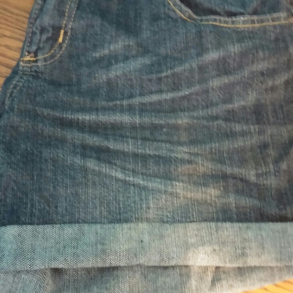 Indigo Rein Denim Shorts - Picture 3 of 3