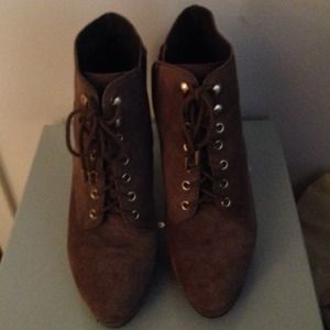 Brownish Grey Heeled Boots
