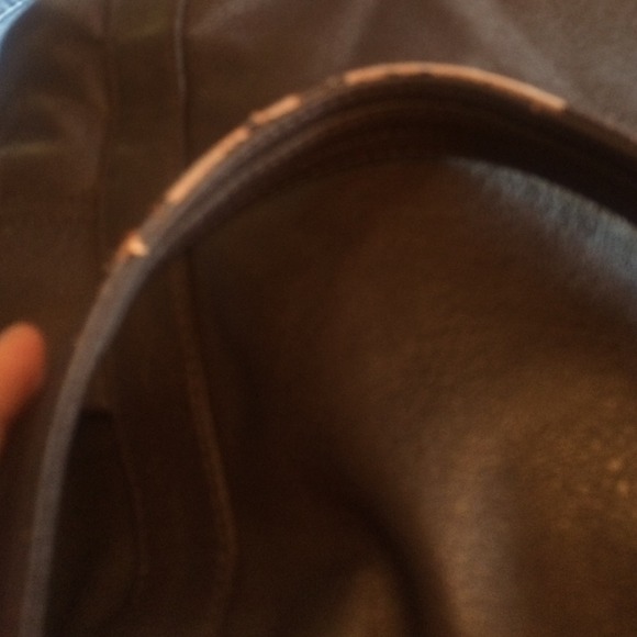 Purse not for sell showing what happened to it