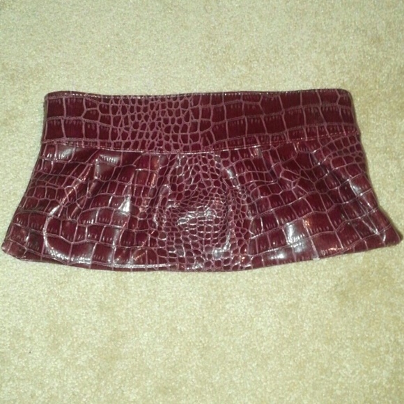 Burgandy clutch