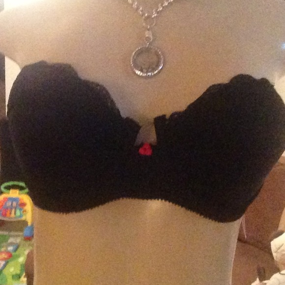 Lady Marlene Accessories - Black strapless bra, 36