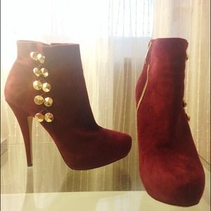 💥Vince Camuto 'Jardine' Suede Booties💥