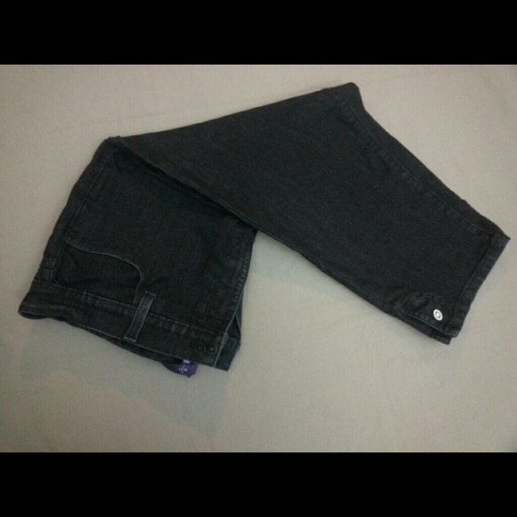 Not Your Daughter's Black denim capri's