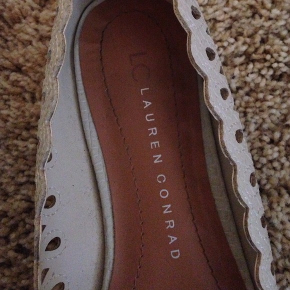 Flats - Picture 2 of 3