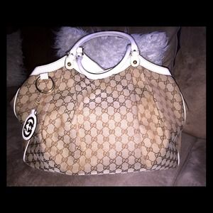 🔴sold🔴Gucci authentic sukey tote
