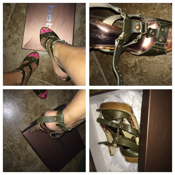 $$$$just reduced$$$$Olive green bebe heels.