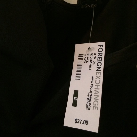 🚫SOLD LOCALLY🚫Black strapless V bodycon dress - Picture 2 of 3